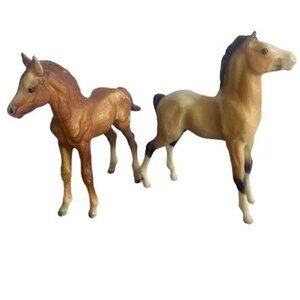 Breyers Reeves 4.5” Horse Foal Pair Tan Brown White 1 Impostor Alert Loved Look